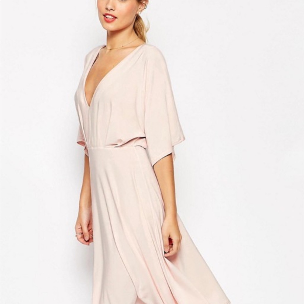 Elegant Pink V-Neck Dress